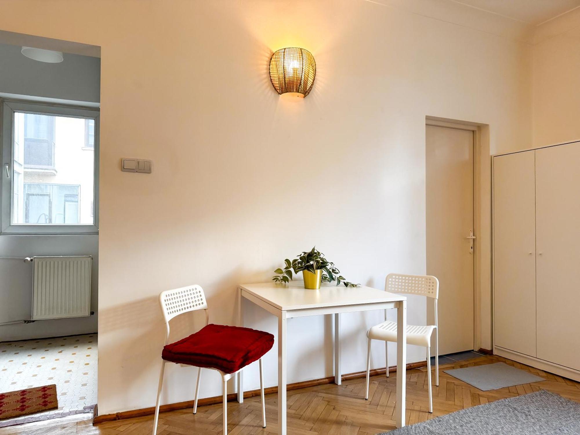 Central Retreat Apartments 부쿠레슈티 외부 사진